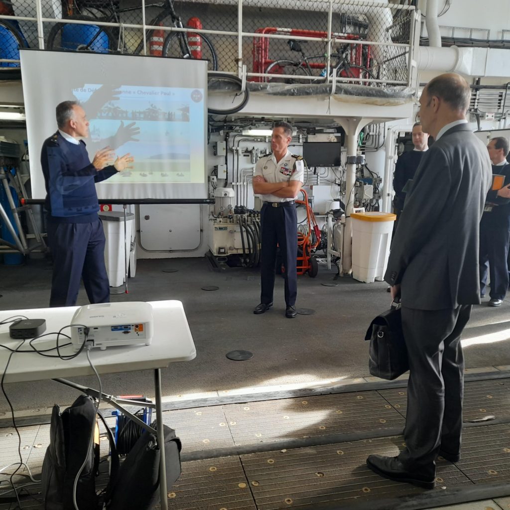 la majeure « Armement et économie de défense » en visite à Toulon